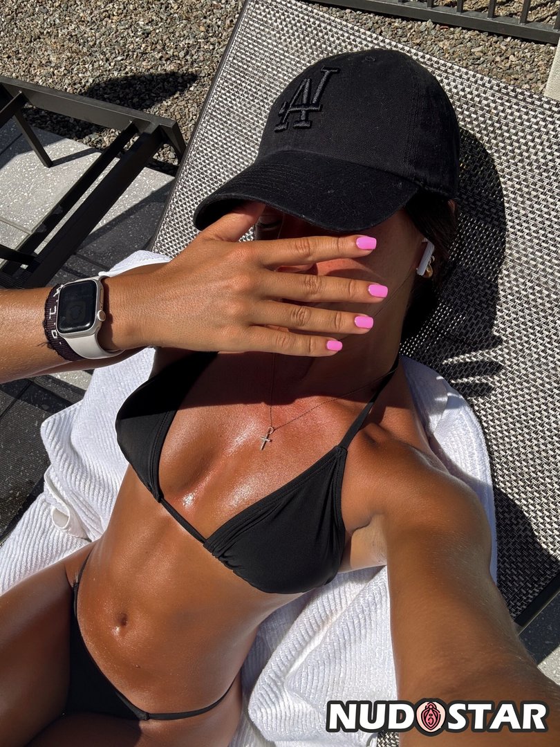 Gabriela Vitale Leaked Photo 7