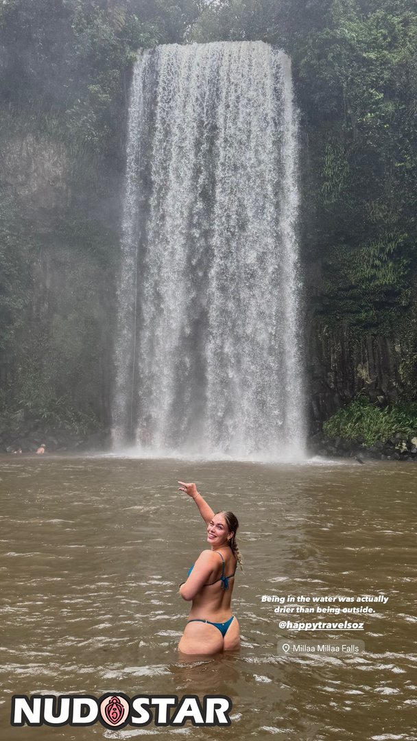 Izzy Swin Leaked Photo 10