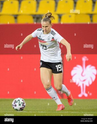 Klara Bühl Nude Leaks OnlyFans Photo 4