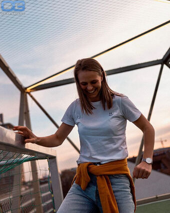 Klara Bühl Nude Leaks OnlyFans Photo 9