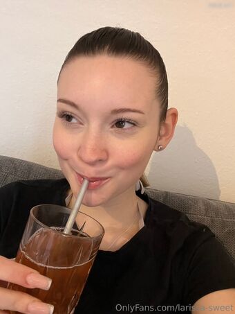 Larissa Sweet Nude Leaks OnlyFans Photo 5