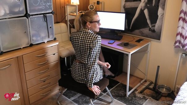 Miley Weasel Nude Leaks OnlyFans Photo 45