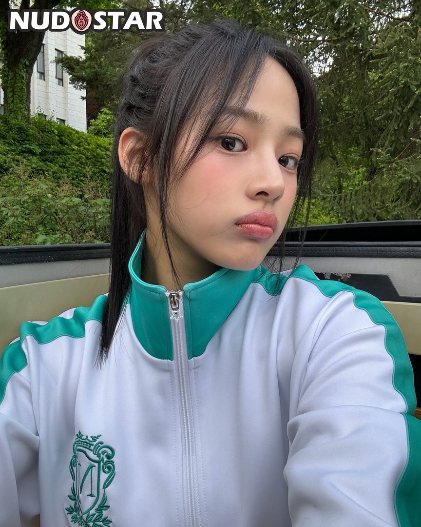 Minji Leaked Photo 13