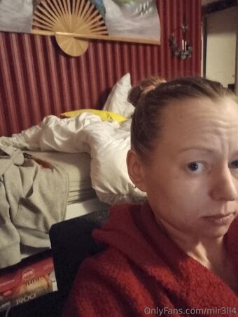 mir3ll4 Nude Leaks OnlyFans Photo 5