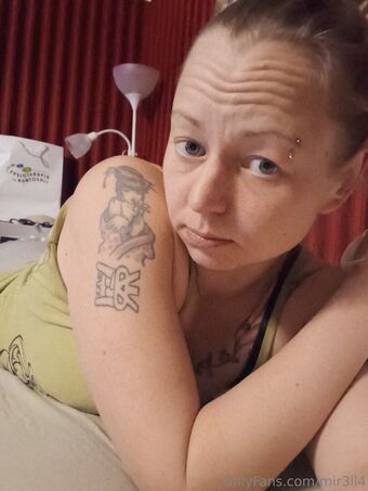 mir3ll4 Nude Leaks OnlyFans Photo 4