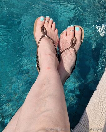 prettyfeetartvilla Nude Leaks OnlyFans Photo 14