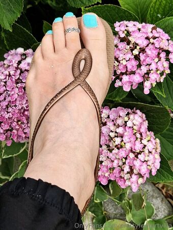 prettyfeetartvilla Nude Leaks OnlyFans Photo 18
