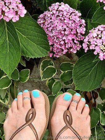 prettyfeetartvilla Nude Leaks OnlyFans Photo 16