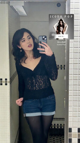 Sarah Michel Nude Leaks OnlyFans Photo 23