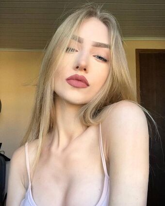 Sara Hardel Nude Leaks OnlyFans Photo 28