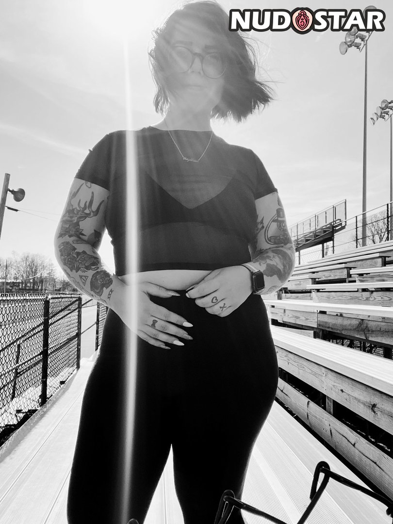 Stepstool Sarah Leaked Photo 9