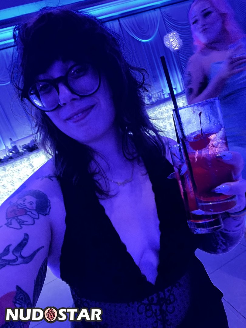 Stepstool Sarah Leaked Photo 5