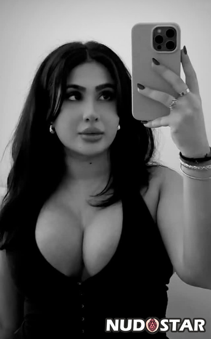 Xolejla Leaked Photo 10