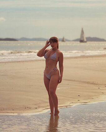 Lara Lunardi Nude Leaks OnlyFans Photo 33