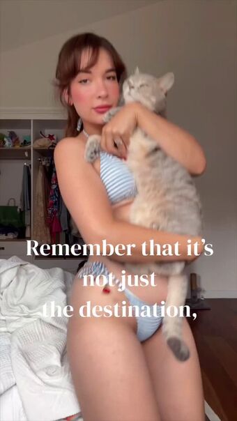 Lara Lunardi Nude Leaks OnlyFans Photo 32