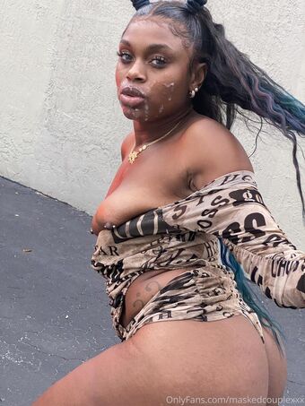 maskedcouplexxx Nude Leaks OnlyFans Photo 34