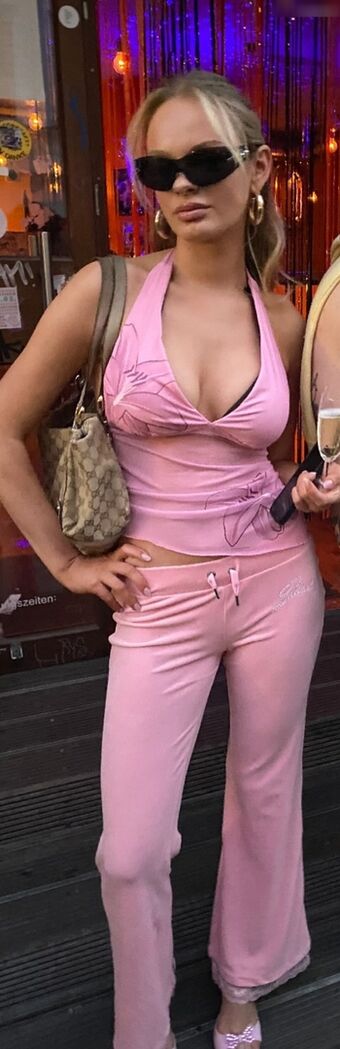 Julemariep Nude Leaks OnlyFans Photo 31