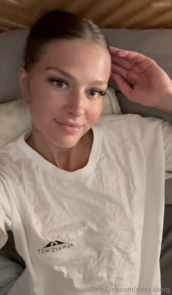 Kleinemausalex Nude Leaks OnlyFans Photo 41