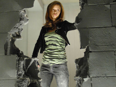 Summer Glau Nude Leaks OnlyFans Photo 54