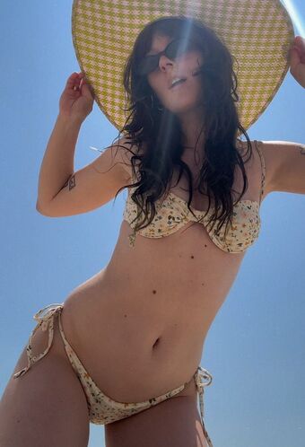 Winter Winterooni Nude Leaks OnlyFans Photo 6