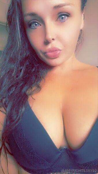 amyrights3xy92 Nude Leaks OnlyFans Photo 17