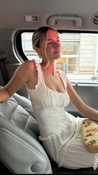 Emma Burnze Nude Leaks OnlyFans Photo 6