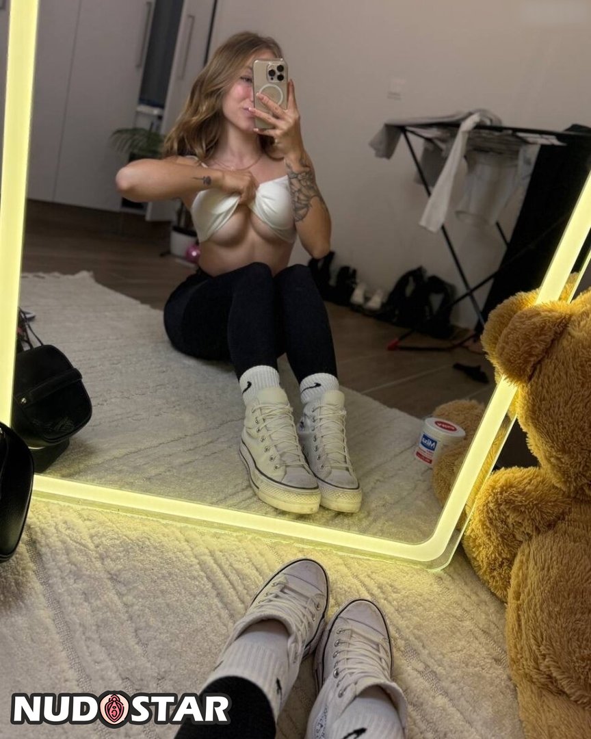 Emma Spice Leaked Photo 13