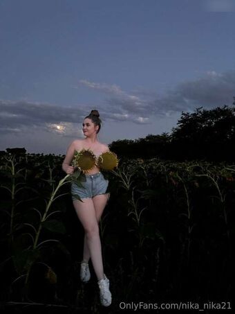 emmika_ Nude Leaks OnlyFans Photo 66