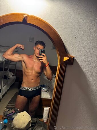jonas.tren Nude Leaks OnlyFans Photo 4