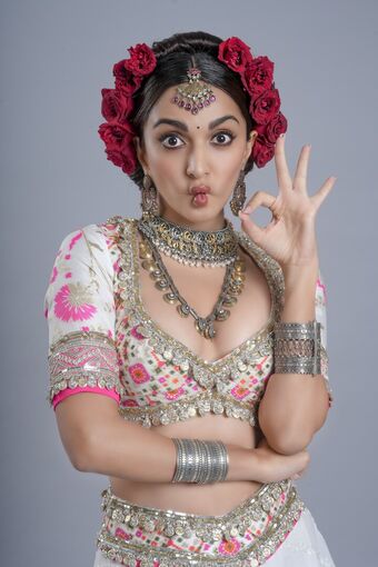 Kiara Advani Nude Leaks OnlyFans Photo 10