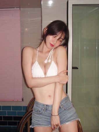 Woohyeon Nude Leaks OnlyFans Photo 340