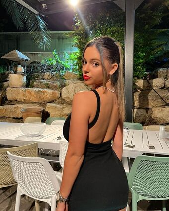 Larin Manor Nude Leaks OnlyFans Photo 18