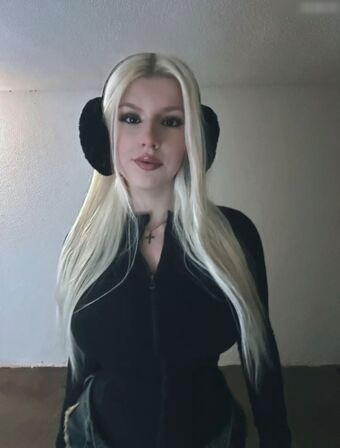 Laura.z57 Nude Leaks OnlyFans Photo 26