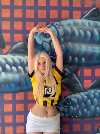 Laura.z57 Nude Leaks OnlyFans Photo 22