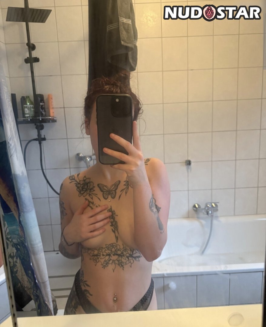 Lea Mxdxl Leaked Photo 6