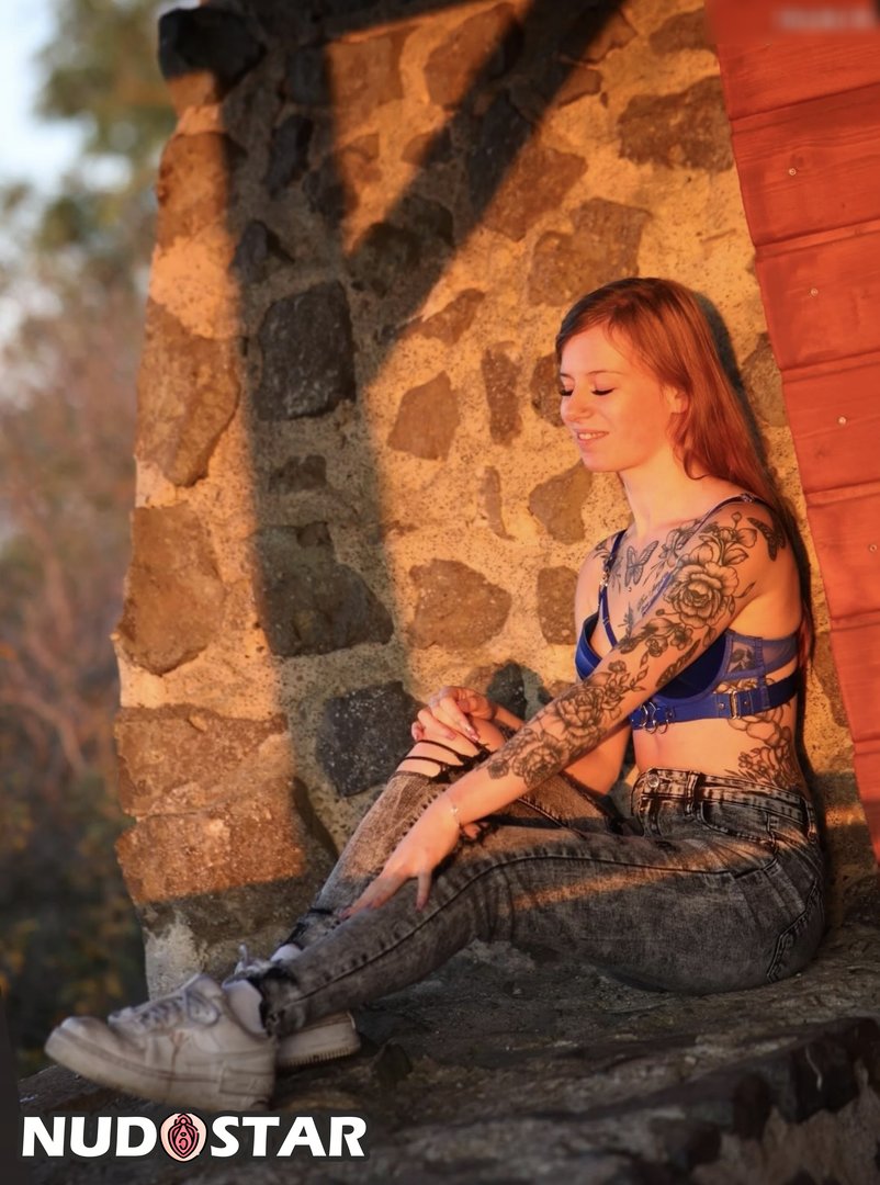 Lea Mxdxl Leaked Photo 4