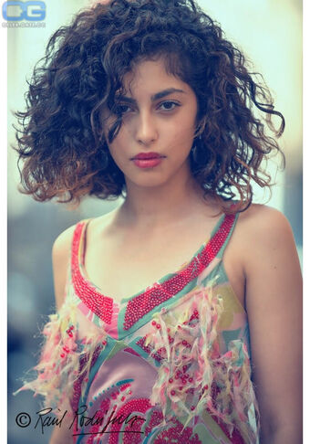 Mina El Hammani Nude Leaks OnlyFans Photo 8