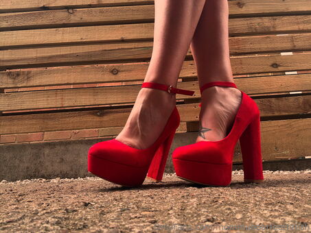 mommabearfeetfetish Nude Leaks OnlyFans Photo 19