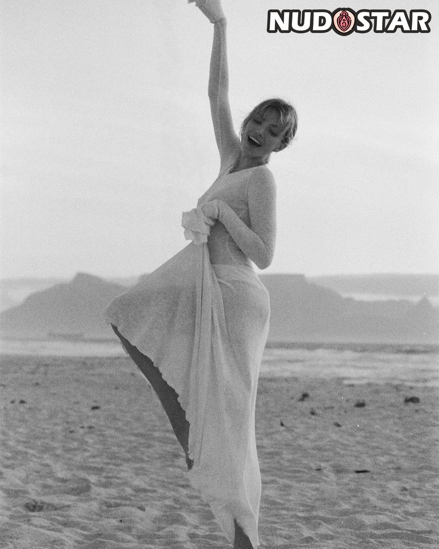 Niamh Adkins Leaked Photo 3