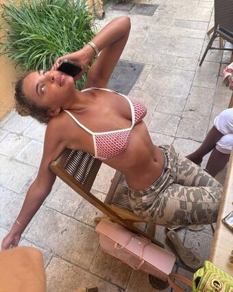 Paola Locatelli Nude Leaks OnlyFans Photo 103