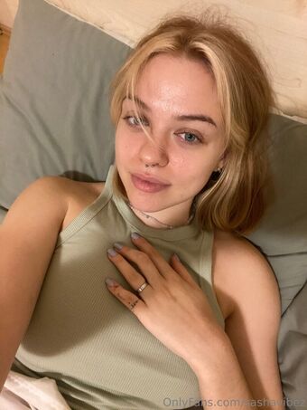 sashavibez Nude Leaks OnlyFans Photo 7