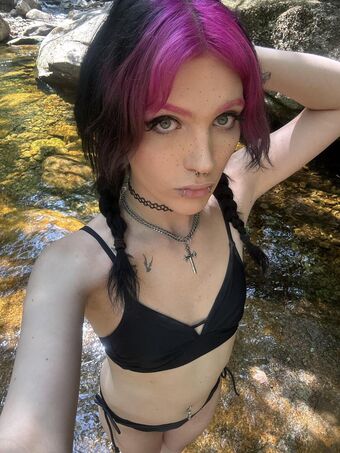 imogen.crosss Nude Leaks OnlyFans Photo 3