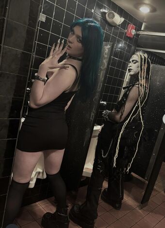 imogen.crosss Nude Leaks OnlyFans Photo 5