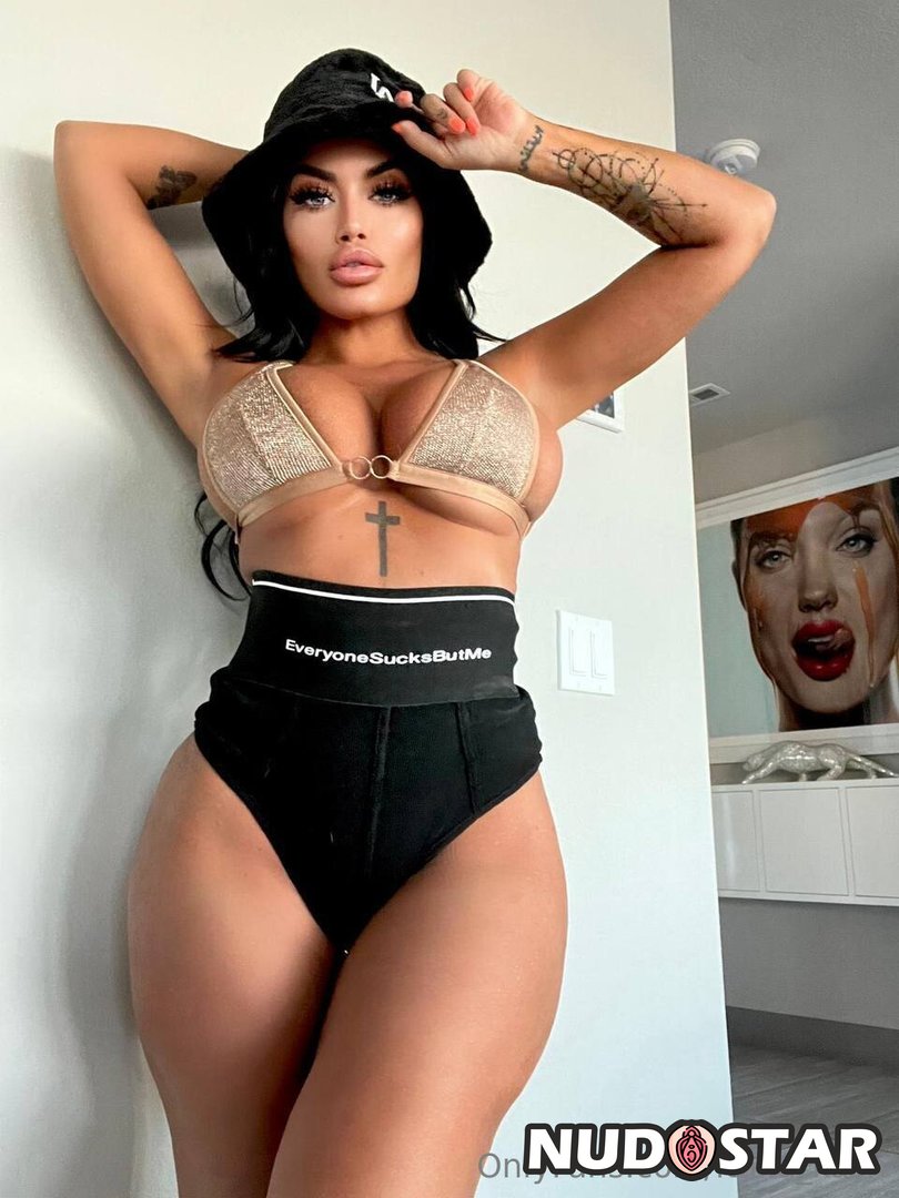 Italia_Kash Leaked Photo 3