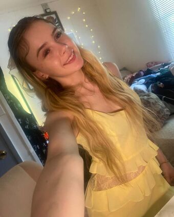 Savannah Angelina Nude Leaks OnlyFans Photo 2