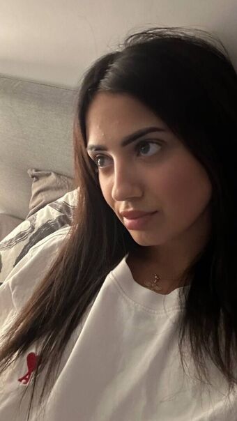 Allyssecret Nude Leaks OnlyFans Photo 9