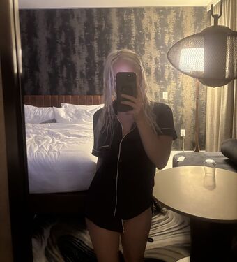 Julia Tate Nude Leaks OnlyFans Photo 15