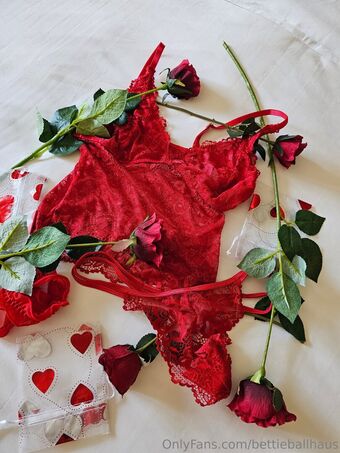 bettieballhaus Nude Leaks OnlyFans Photo 38