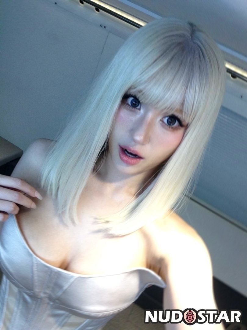 Jeon_Somi Leaked Photo 1