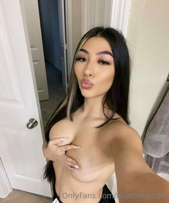 miathebandit Nude Leaks OnlyFans Photo 8